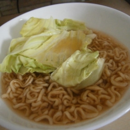 チキンラーメンで作ってみました。ご馳走様。